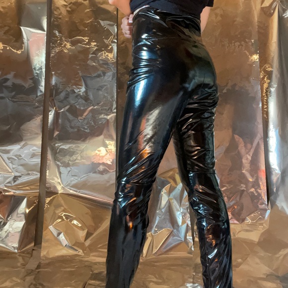 Patent leather pants Aritzia - Picture 2 of 12